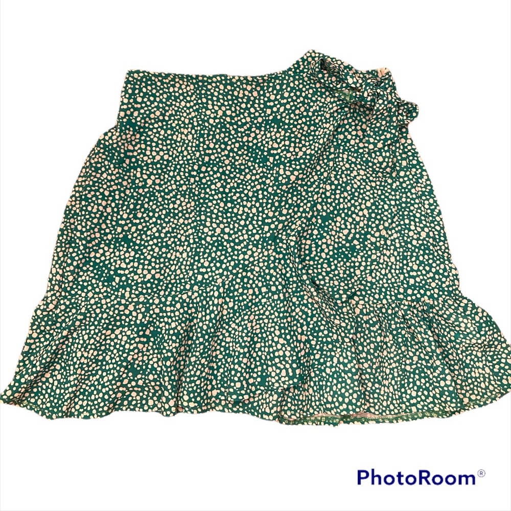 Adorable Shein Small faux wrap dotted green white miniskirt with ruffle and bow